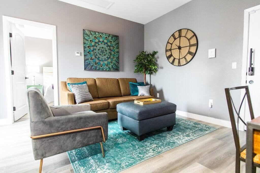 Restaurants-Pets-Professionals-Fastwifi-A C-Patios Apartment San Diego Luaran gambar